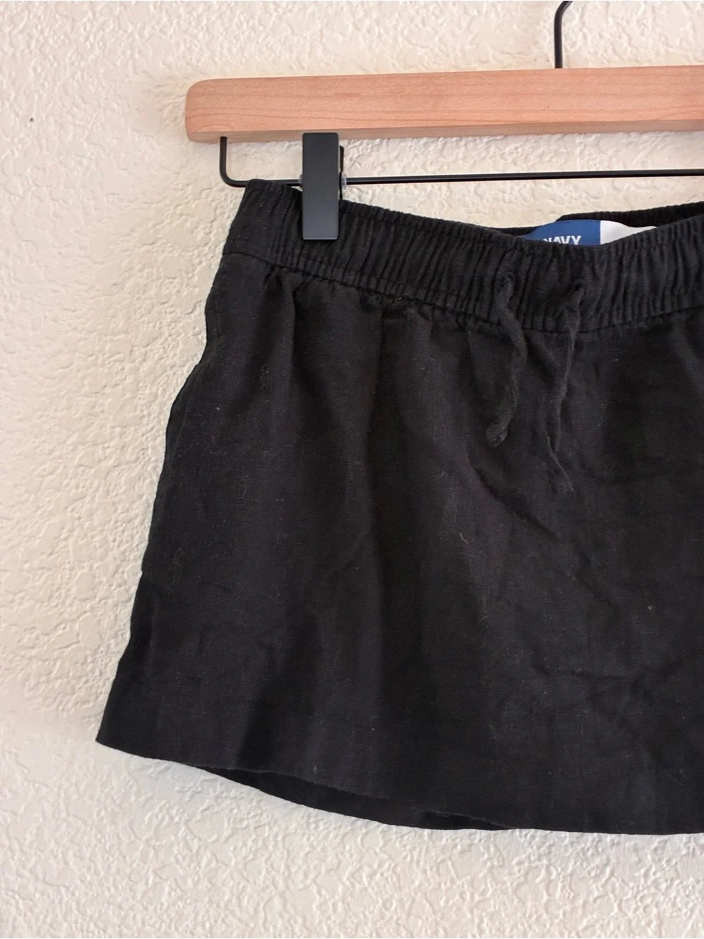Old Navy | Like new black linen blend elastic waist mini skirt girls size 8